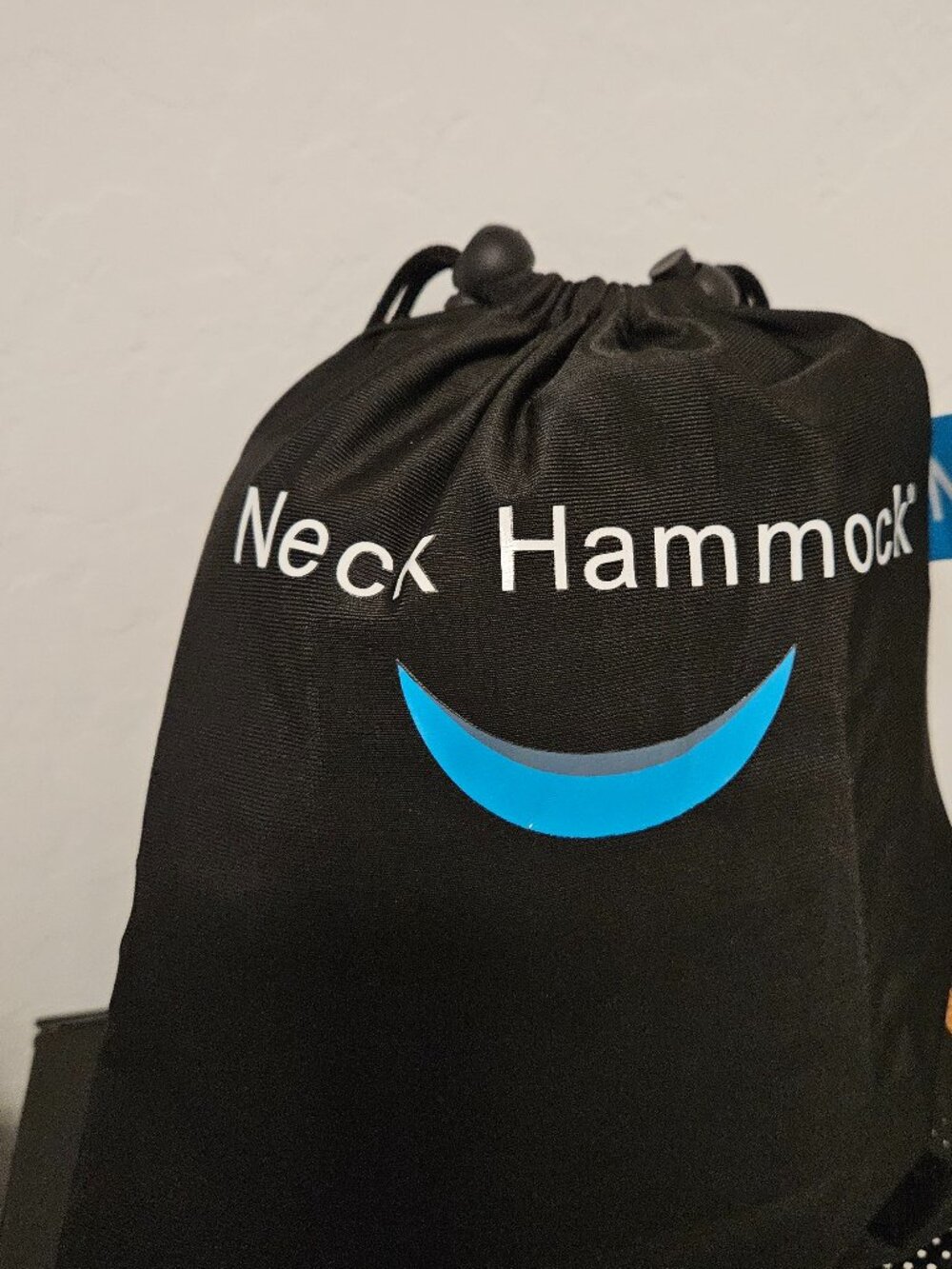 Portable Neck Hammock for Neck Pain Relief & Relaxation